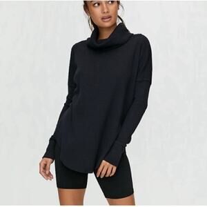 Aritzia The Group by Babaton waffle knit Cowl Neck Long Sleeve Size XS black